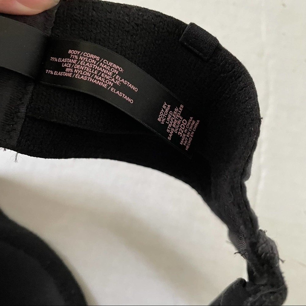 Victoria's Secret Black Lace Strapless Bra - Picture 3 of 5